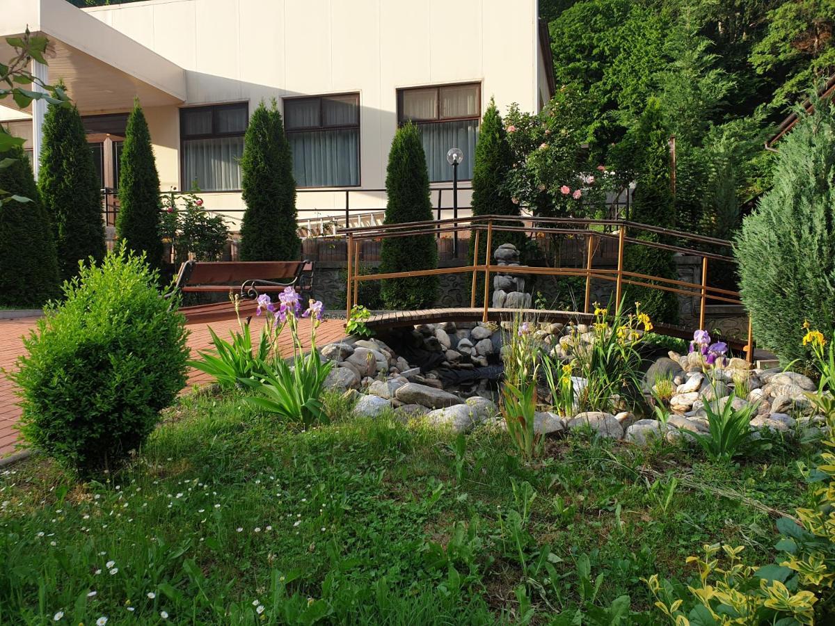 Vila Tisa Tismana Exterior foto